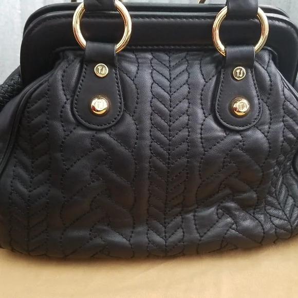 TJ Collection Black Doctor Style Bag, Genuine Leather, NWOT - Picture 5 of 10